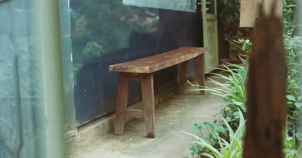 a bench as Drawing Inspo