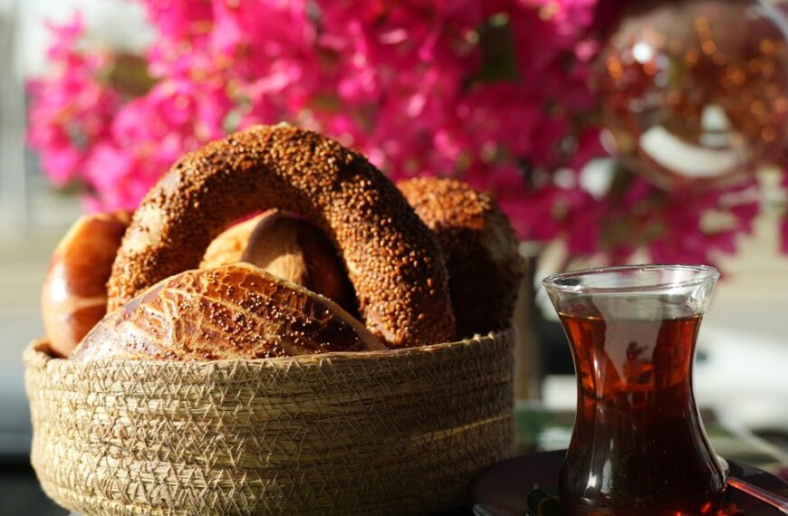 July Drawing Challenge – Summer Scenes and Creative Play